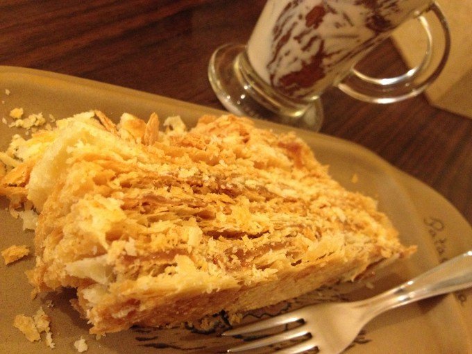 [ A fatia de torta é bem generosa e dá pra dividir com namorado (a), amiga, mãe, pai ...]