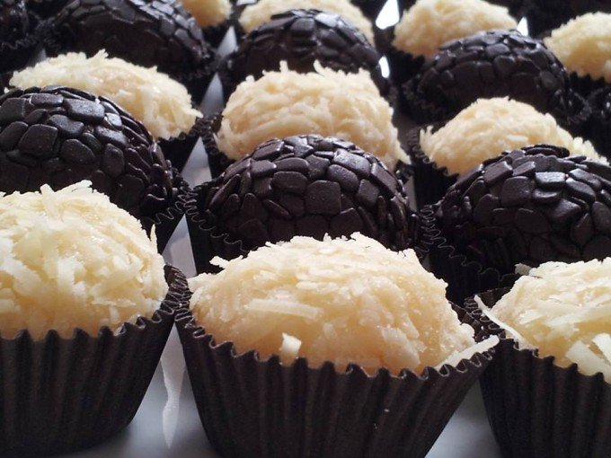 [Noir 70% e Lascas de Parmesão - Meus queridinhos. Fotos: Lulu Brigadeiro Gourmet]