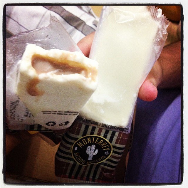 [ Coco com recheio de Brigadeiro - um pouco enjoado pro meu paladar! ]