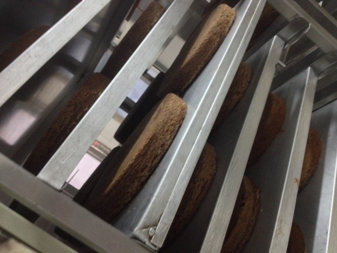 [Cheirinho de bolo esfriando é o que há de bom!]