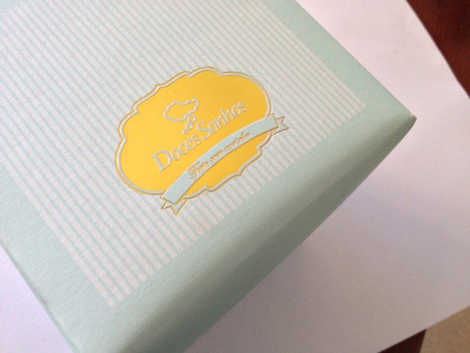 [Detalhe da Caixinha, num tom mais clarinho que o azul tiffany - Simplicidade e Requinte de mãos dadas.]