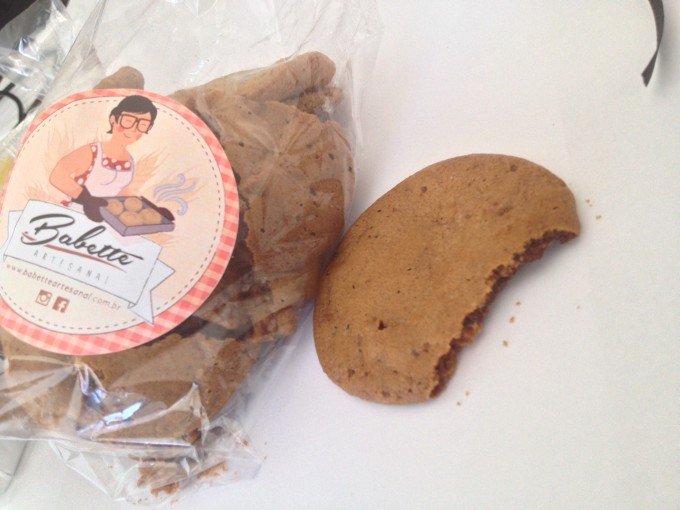[Pacotinho de Cookies com Chocolate e Pimenta Rosa]