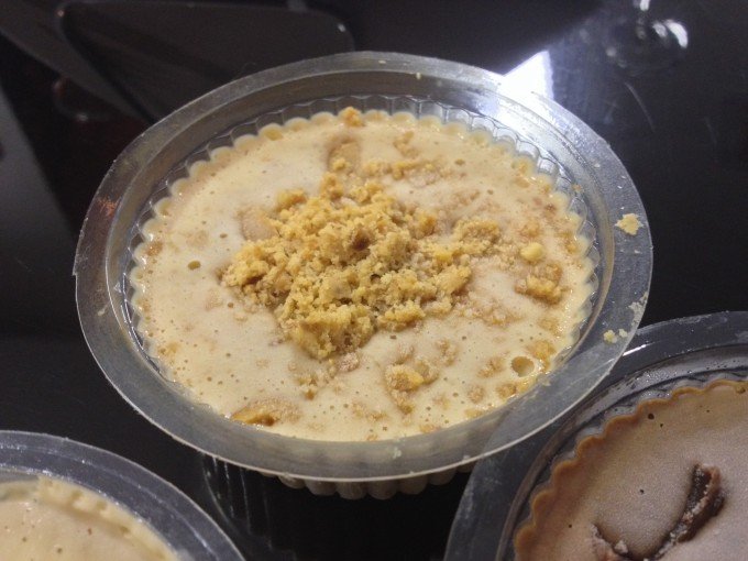 [Sabor maravilhoso de paçoquinha de amendoim: crocante, levemente salgadinha com o docinho do sorvete]