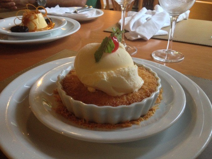 [Tão leve quanto o pudim, ideal para um dia de sol, colorido e diverto!]