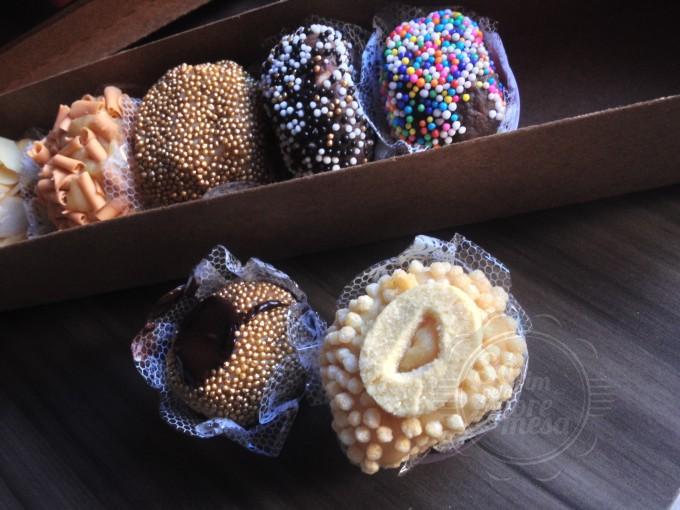 [Destaque para: Ganache e Sequilho - ao fundo: Damasco, Paçoca e Twix]