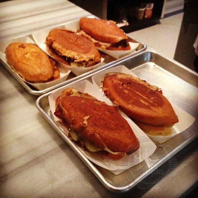 [Sanduíches Cubanos - Pop up Cubanos - El Jefe - Foto: Jon Favreau]