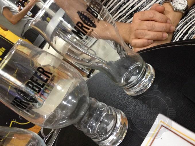 [O da esquerda ideal para cervejas IPA. Já o da direita ideal para cervejas Weiss alemã - Bock, Kristal, Dunkel...]