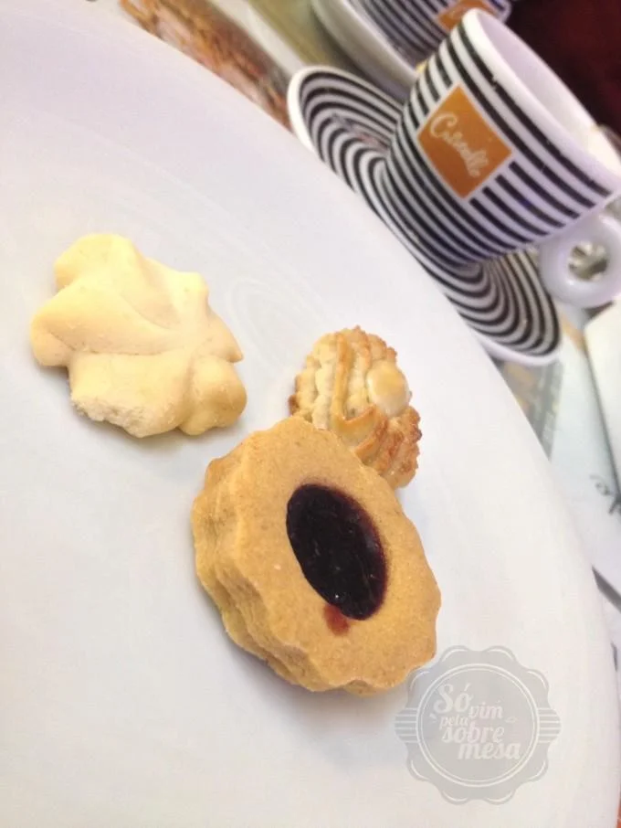 [Petit Fours]