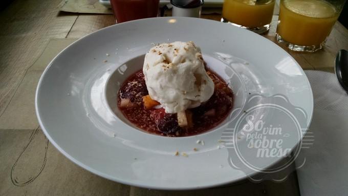 [E mesmo sendo a sobremesa do Menu Executivo, a porção dá pra dividir]