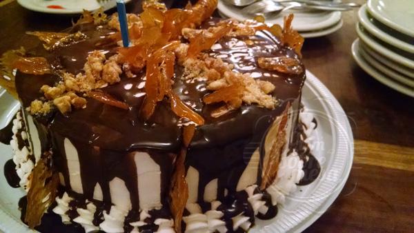 [Torta Crocante - tamanho P serve muito bem 15 a 25 pessoas]