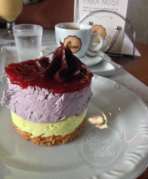 [Cheesecake de Limão Siciliano e Amora - refrescante, lindo e maravilhoso]