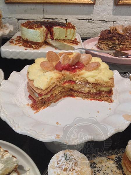 [Torta Sequilhada Romeu & Julieta]