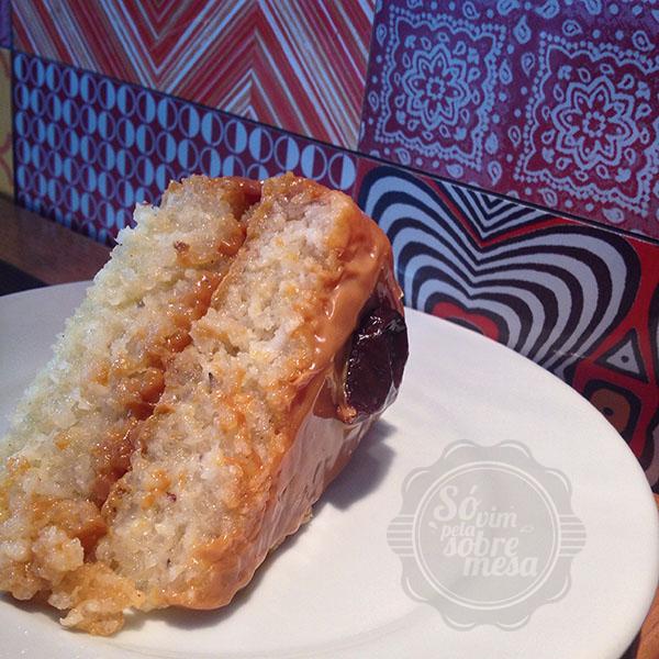 [Ideal não só como sobremesa, mas para cantar parabéns, também]