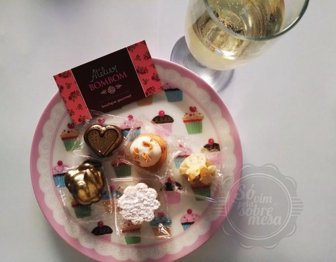 [Esses docinhos finos, são versões mini de clássicos da Confeitaria]