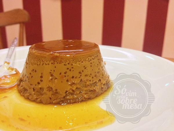 [não é bolo, mas é sobremesa: Pudim de Café da Janela da Vovó]