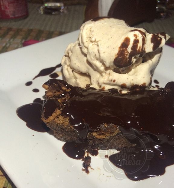 [Brownie com Sorvete de Canela]