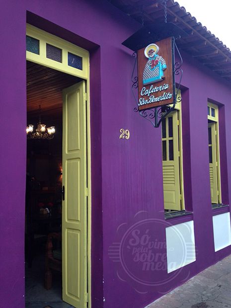 [a Cafeteria Benedito é super linda, meio cult, mas com uma energia incrpivel. Muito aconchegante. Virei freguesa]