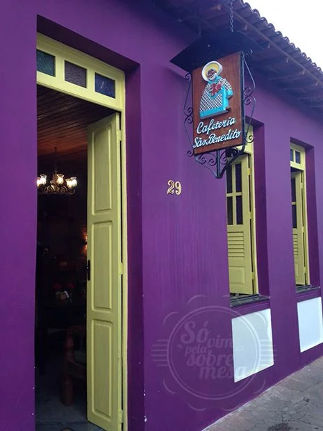 [a Cafeteria Benedito é super linda, meio cult, mas com uma energia incrpivel. Muito aconchegante. Virei freguesa]
