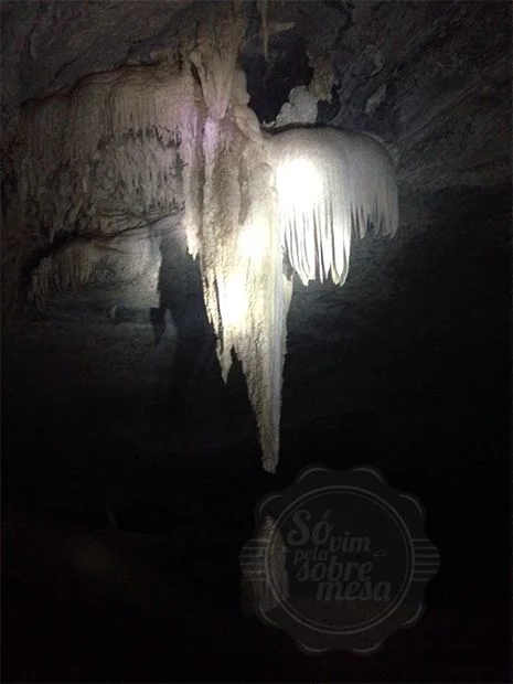 [Estalactites e Estalagmite - Gruta Lapa Doce]