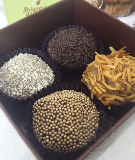 [Sabores: Tradicional, Limão Siciliano, Coco Queimado e Café]