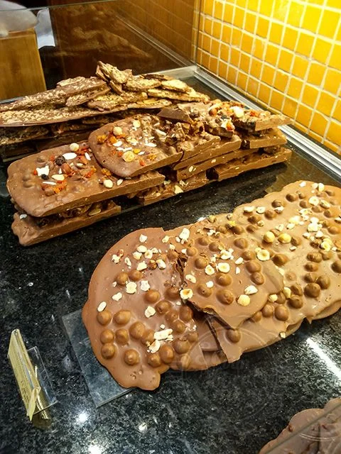 [Chocolates]