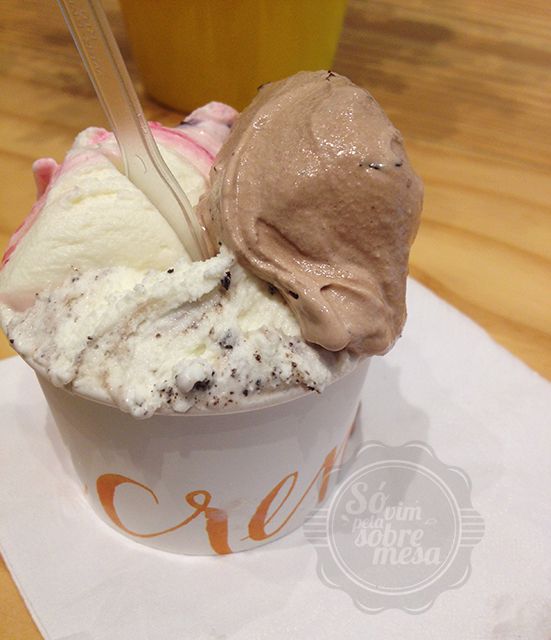 [Yogurt com Amarena, Cookies, Chocolate São Tomé e Príncipe]