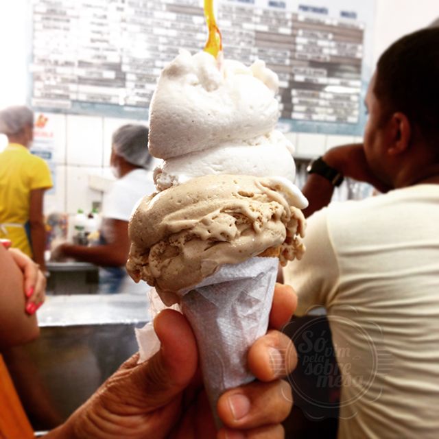 [Amendoim com Coco Verde]