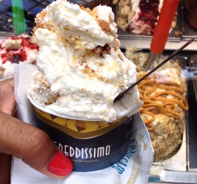 [Bem Casado - uma bola é mega generosa]