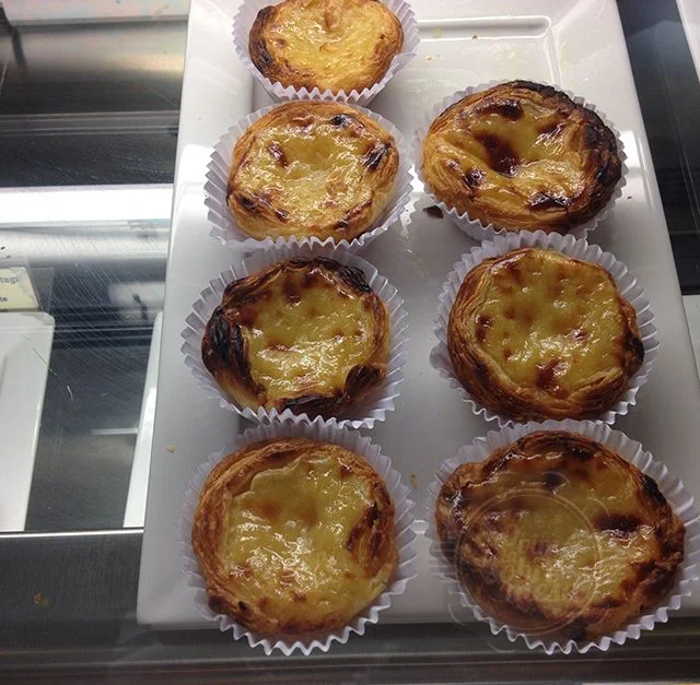[Um dos melhores Pastéis de Nata - Belém - que já provei. Tudo muito bem feito e caprichado na Doce de Portugal]