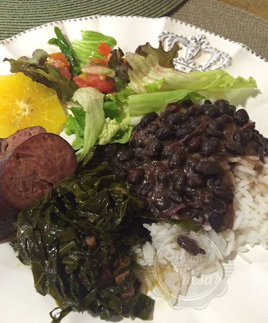 [Feijoada deliciosa...super bem temperada, aromática e deliciosa]