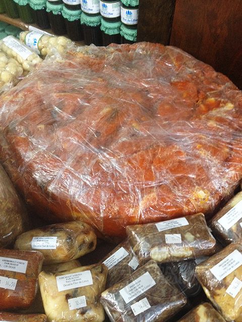 [Ola o tamanho desse doce de corte de Abóbora com Coco, é surreal]