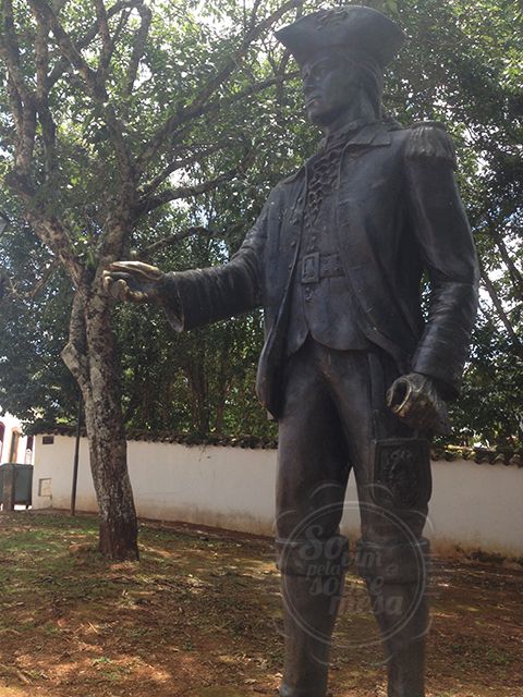 [Monumento em homenagem a Tiradentes - alferes Joaquim Jose da Silva Xavier]