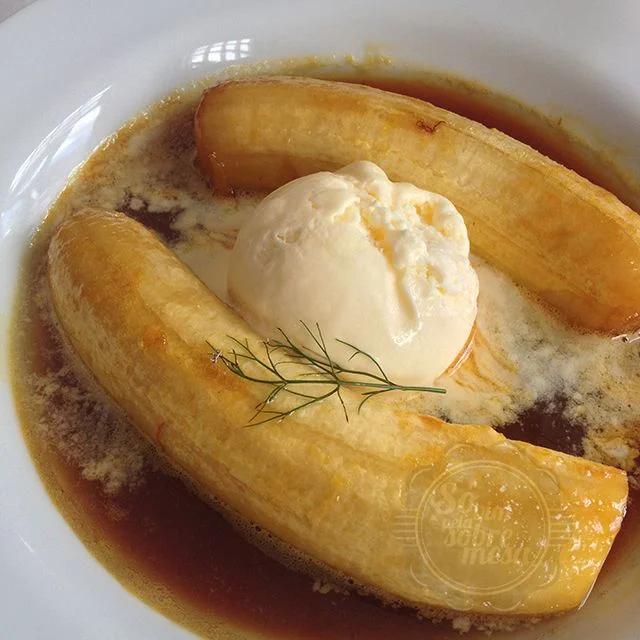 [Bananas Flambas com Sorvete. R$ 20]