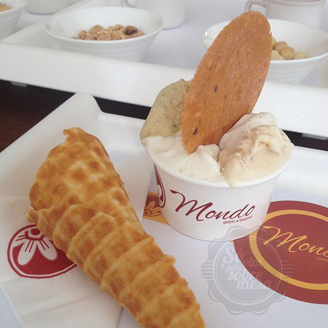 [Os quatro sabores em um único potinho. Ah! As Casquinhas de Sorvete feitas artesanalmente na Mondo Gelateria, com receita própria e é uma delícia]