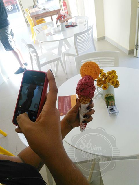 [Vida de blogueiro: garante a foto bonita e depois saboreia derretido - hahahaha - brincadeira!]