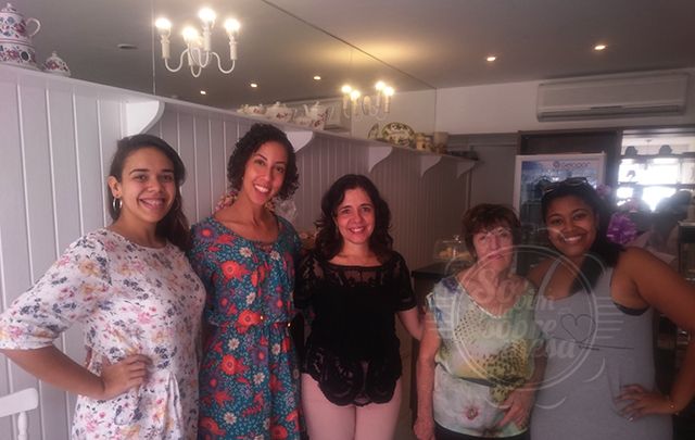 [Mulheres de fibra, mas doces. Faltou D. Ana Orrico, que estava na produção nesse momento]