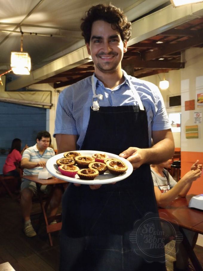 \[Tomás, um dos Açucareiros's Brothers, e as empadinhas\]