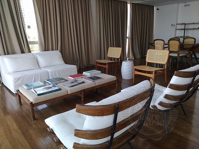 \[ Sala de Leitura \]