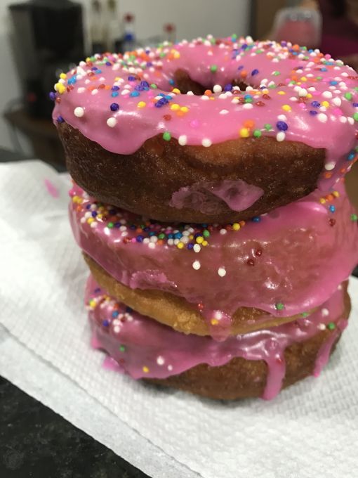 \[donuts, donuts, donuts\]