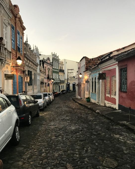 \[Santo Antonio Além do Carmo - história e arte em suas ruelas\]