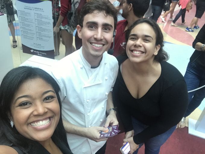 \[as meninas doçuras e fofuras e o menino do Bolo\]