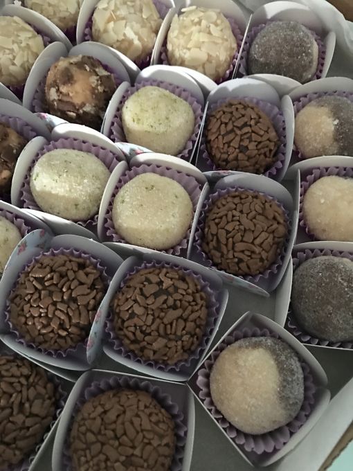 \[E esteve presente no bday da Gabi do Onde Comer em Salvador e foi um sucesso\]