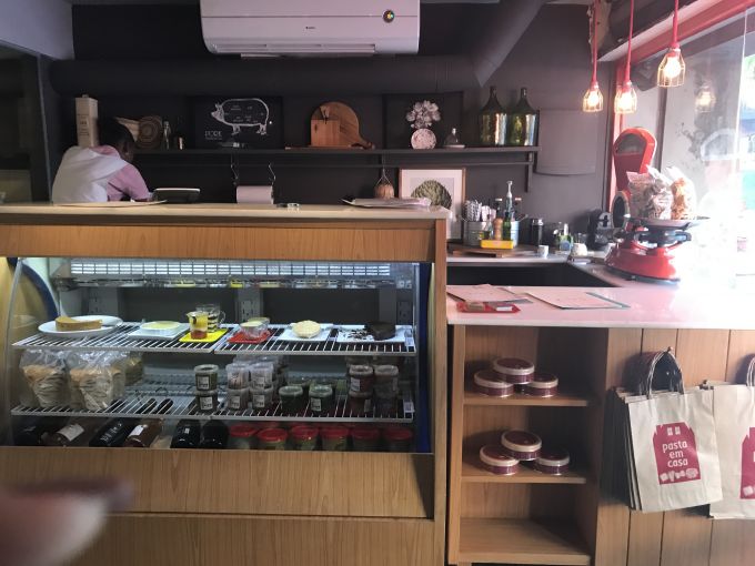 \[Mercearia do Pasta - funciona nas primeiras instalações\]