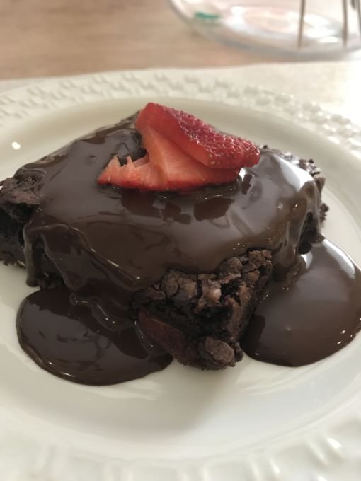\[Um brownie perfeito e dá pra comer sem culpa\]