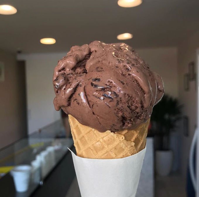 _A **Doce Palito** fica no Shopping Prime Center - Rua Francisco das Merces em Buraquinho. \[foto: @doce\_palito\]_