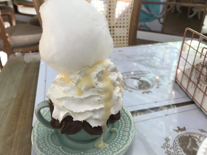 _Para quem ama cafés mais elaborados (e diga-se de passagem mais gordinhos) como eu: tem que provar esse Café **Fantastic** - com Nutella, Leite condensado, Chantilly e Algodão Doce - e nem precisa adoçar - aqui amor e sabor andam juntinhos._