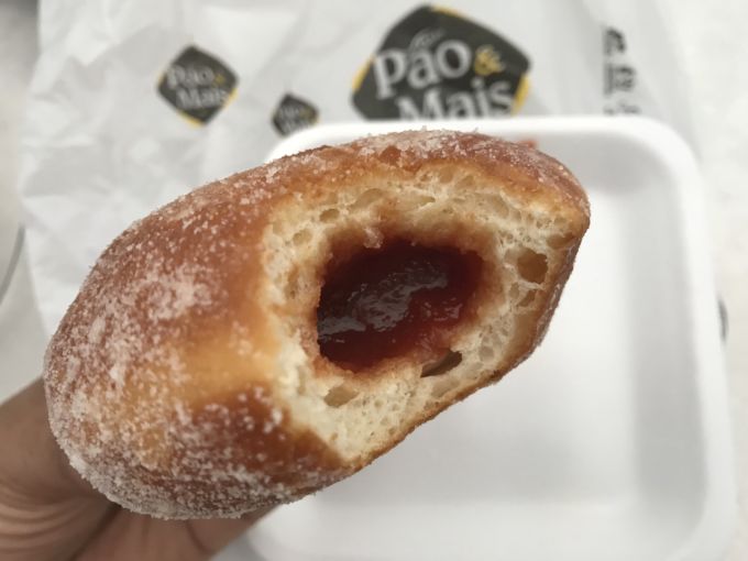 Olha a textura dessa massa e a cremosidade dess recheio.