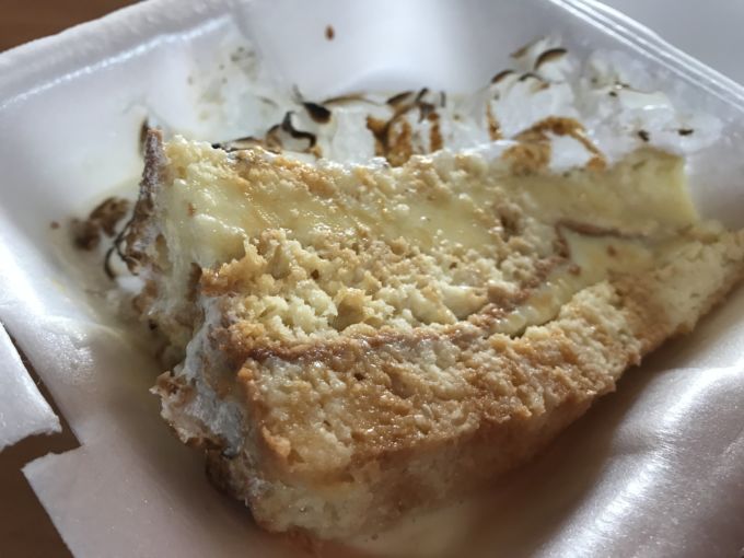 A foto pode até não estar das melhores, mas a Confiteria Torres, uma das mais antigas da cidade, desde 1879 sabe sim fazer uma Tres Leches de derreter na boca.